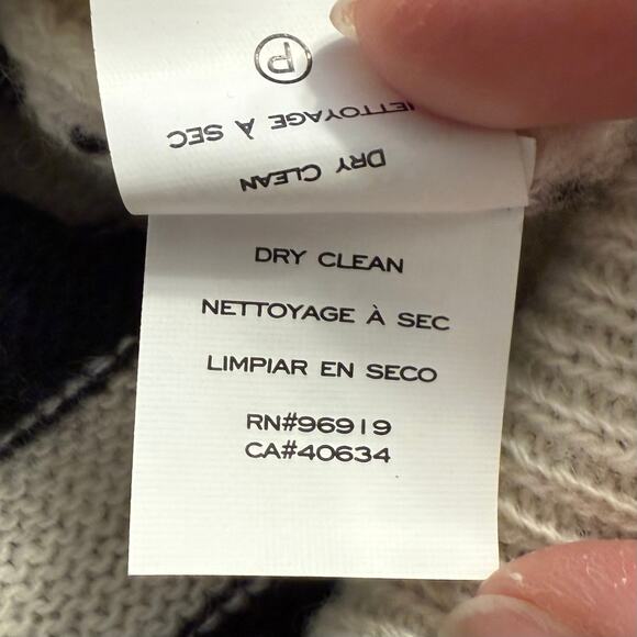 Marc Jacobs Tattoo Hearts Cherries 100% Wool Crewneck Sweater Ivory Size Small - Picture 8 of 10